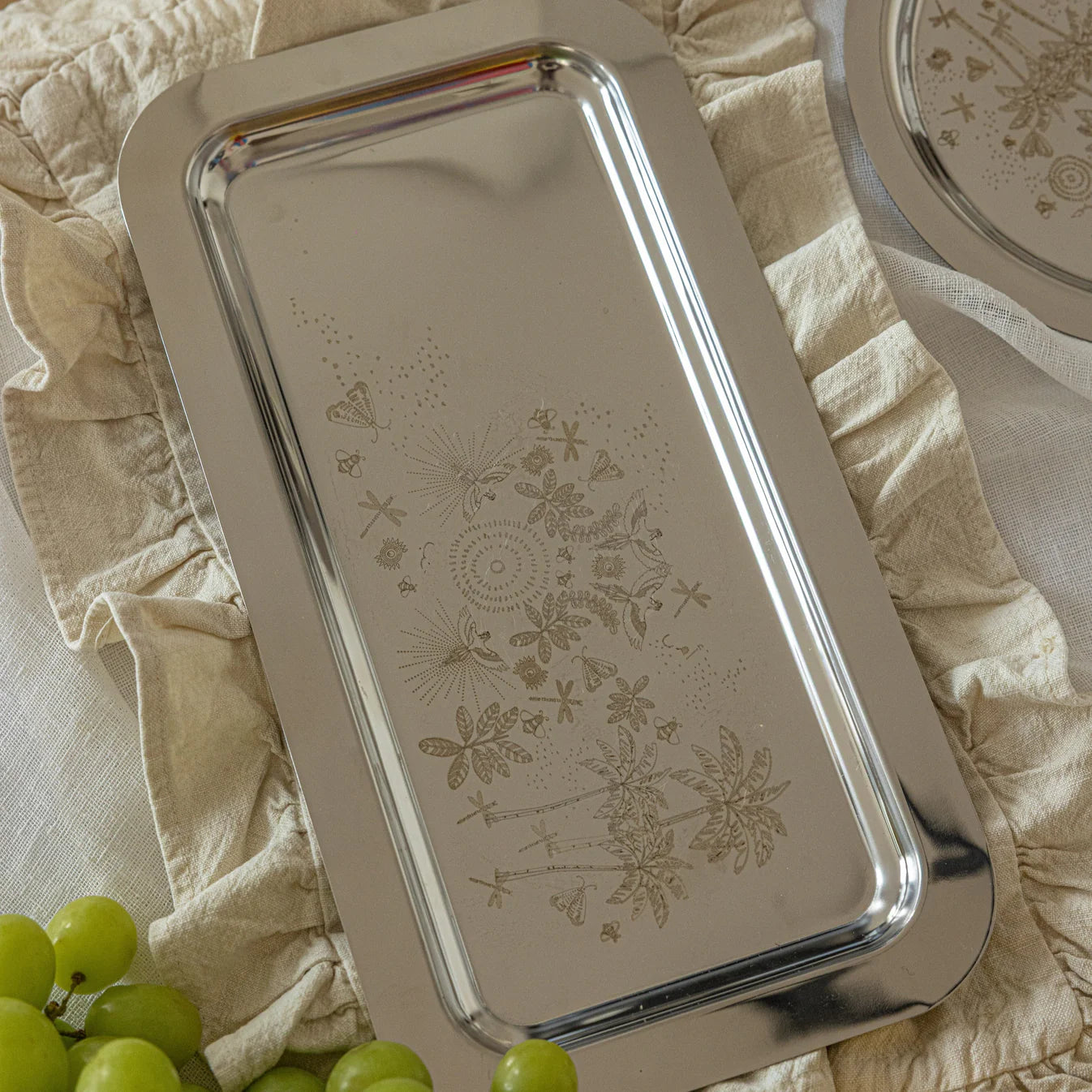 Long Tray
